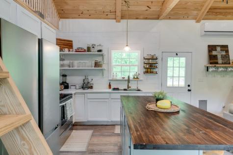549 Hix Hollow Road Gainesboro TN 38562