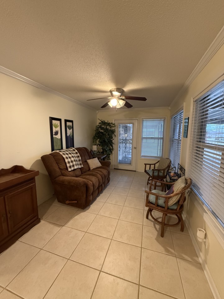405 Robins St, E Lawrenceburg TN 38464
