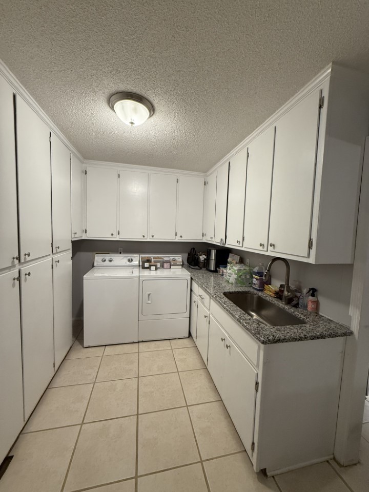 405 Robins St, E Lawrenceburg TN 38464