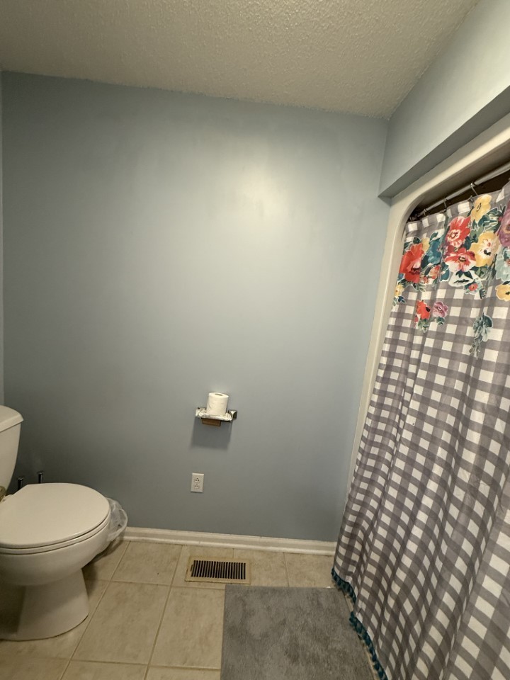 405 Robins St, E Lawrenceburg TN 38464