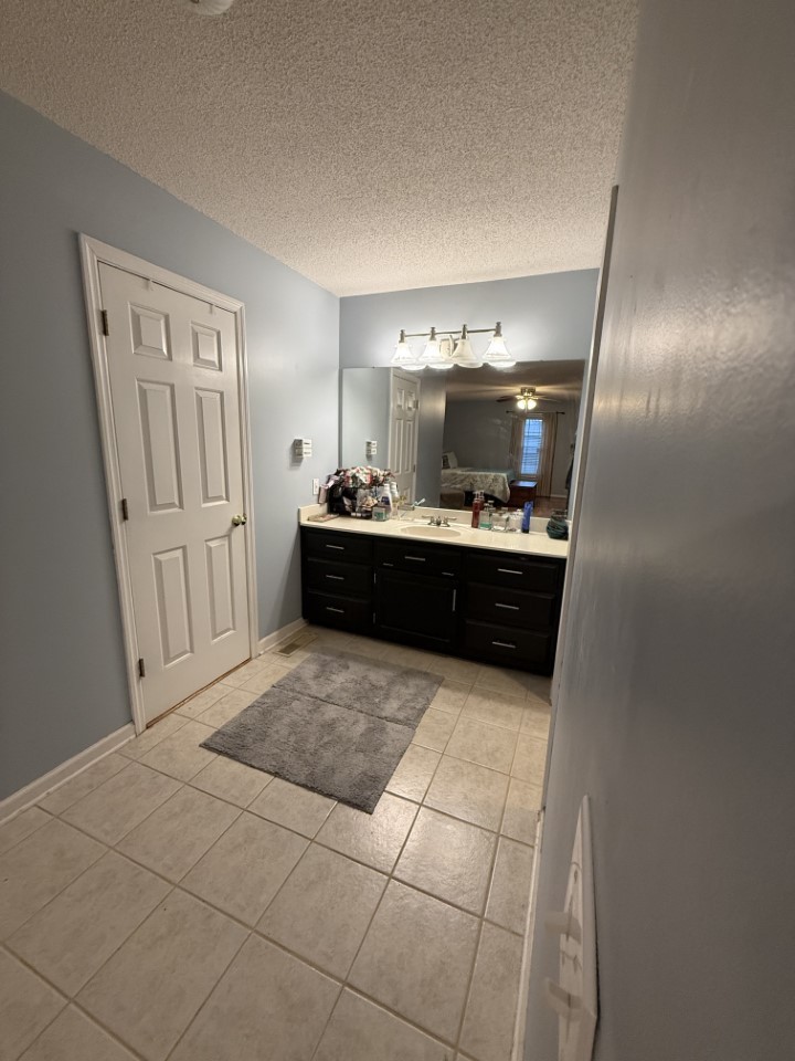 405 Robins St, E Lawrenceburg TN 38464