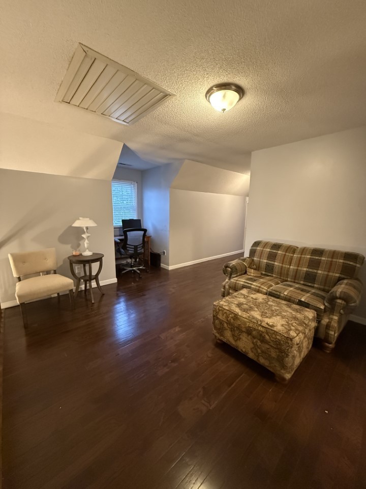 405 Robins St, E Lawrenceburg TN 38464