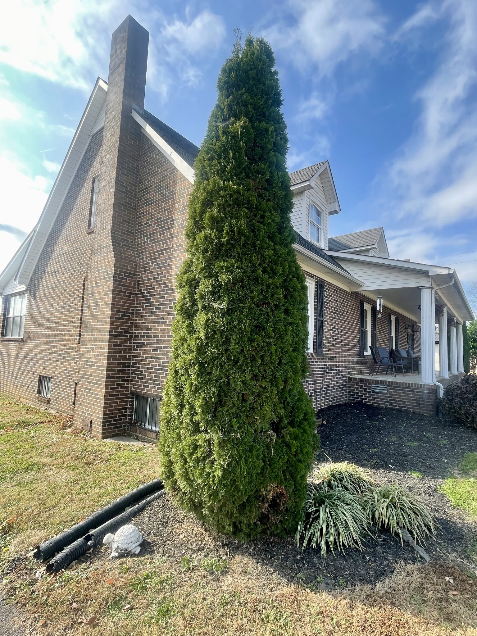 405 Robins St, E Lawrenceburg TN 38464