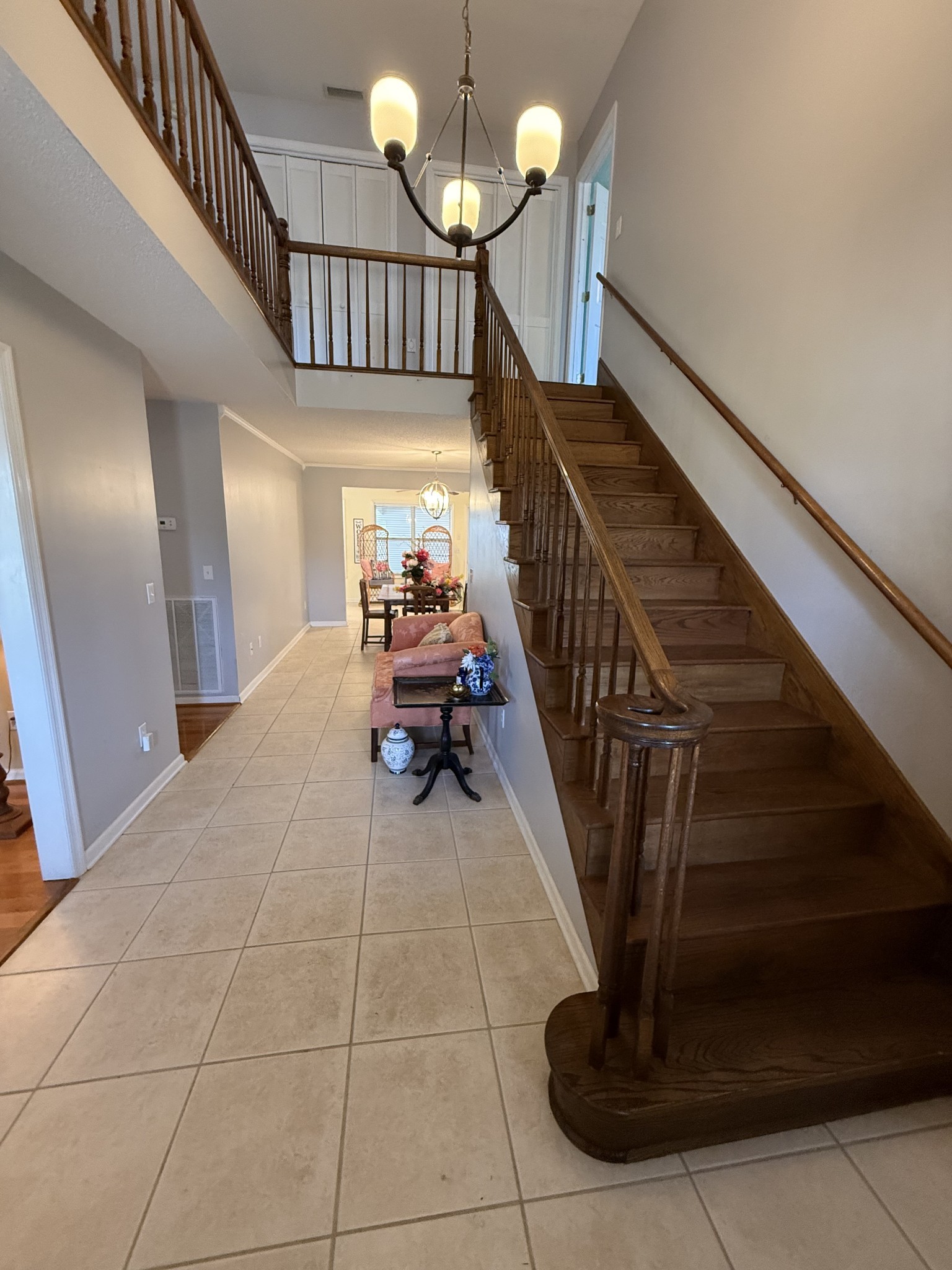 405 Robins St, E Lawrenceburg TN 38464