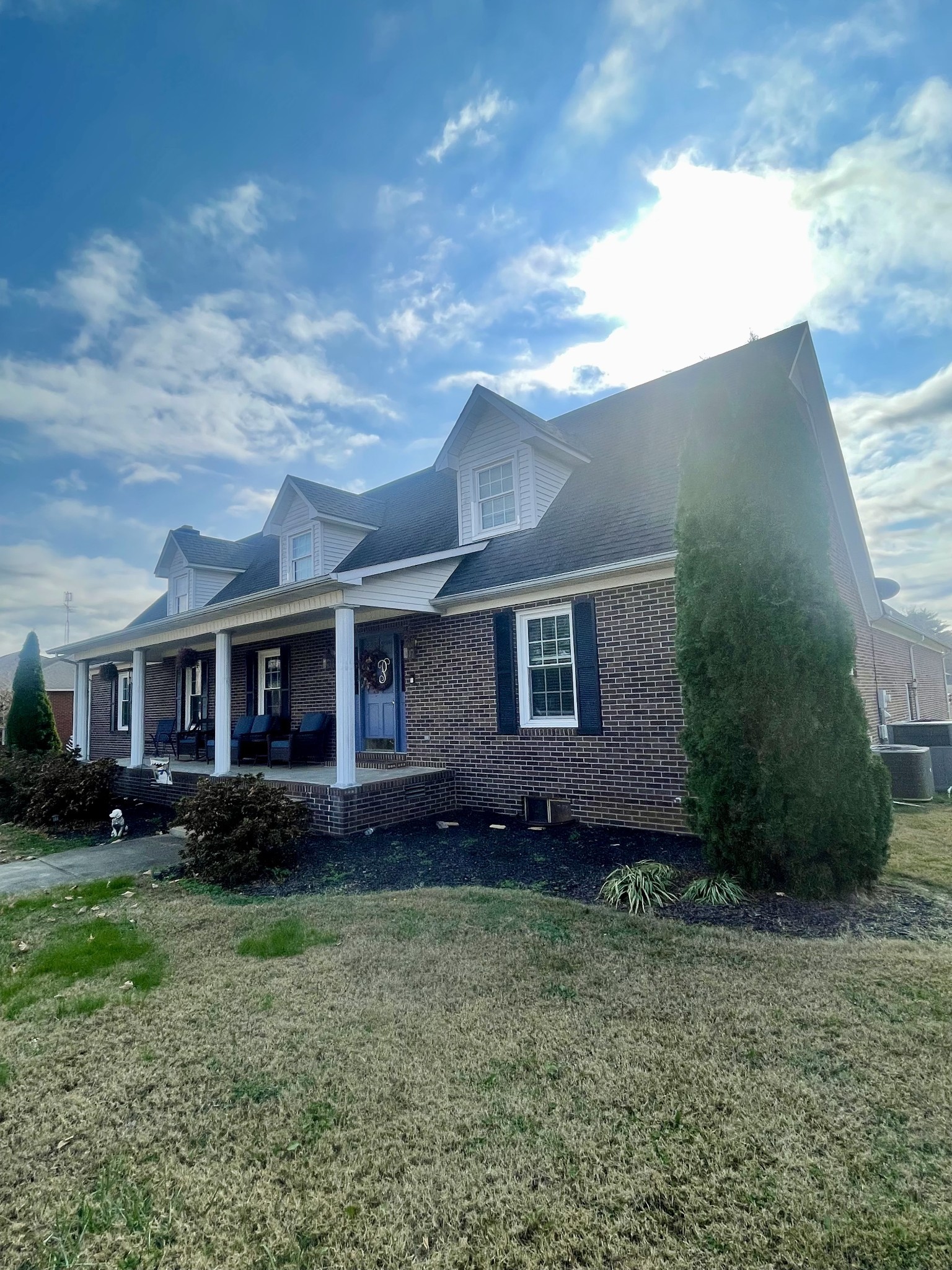 405 Robins St, E Lawrenceburg TN 38464