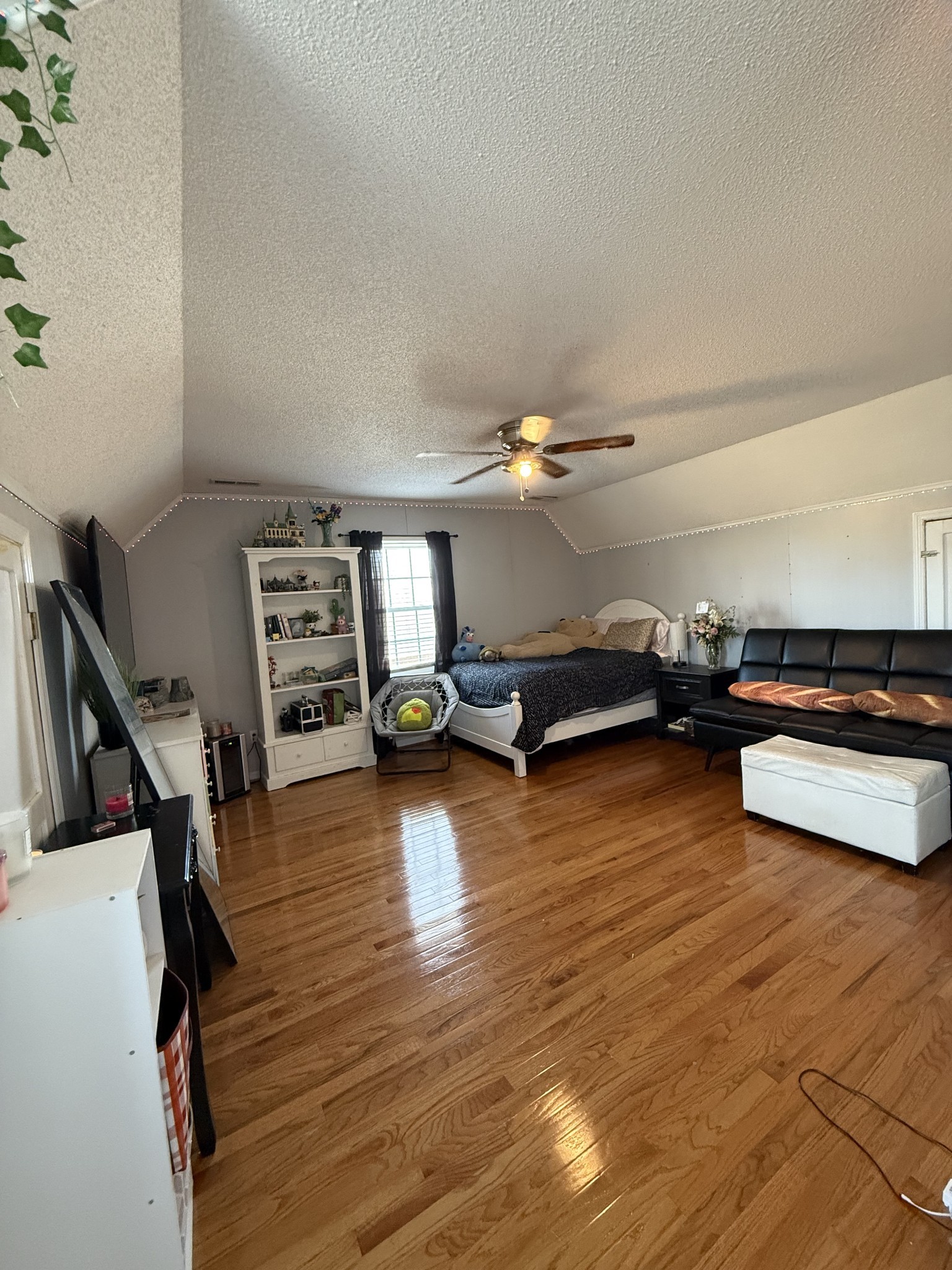 405 Robins St, E Lawrenceburg TN 38464