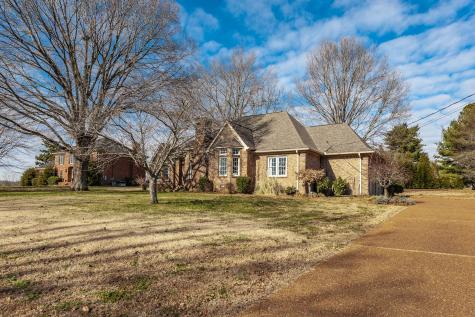 129 Buchanan Circle Hendersonville TN 37075