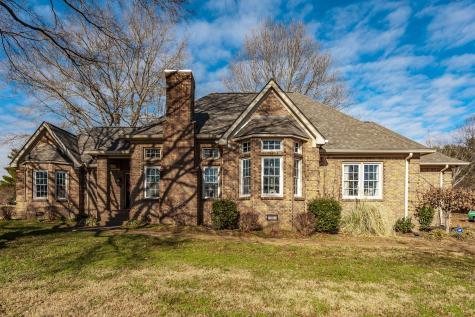 129 Buchanan Circle Hendersonville TN 37075