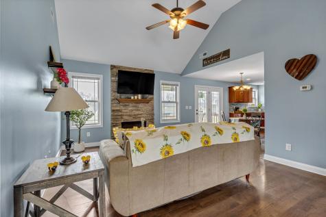 680 Fox Hound Drive Clarksville TN 37040