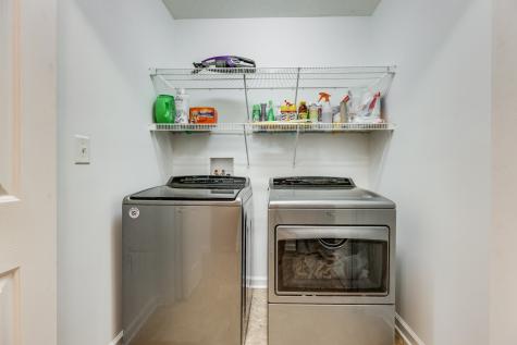1828 Elizabeth Lane Columbia TN 38401