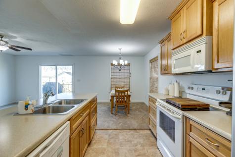 1828 Elizabeth Lane Columbia TN 38401