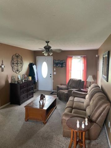 1295 S Russell Street Portland TN 37148