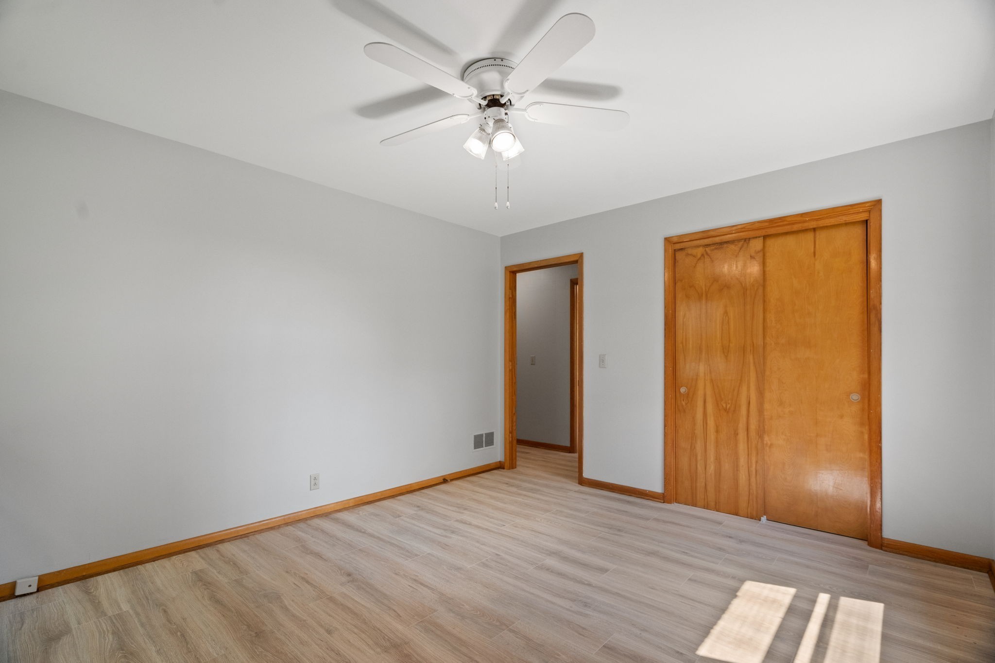 658 N Broadway Portland TN 37148