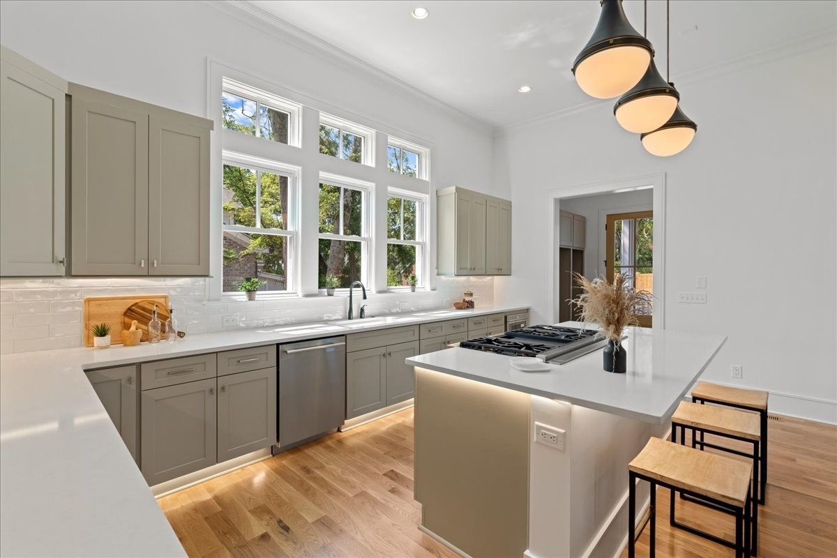 1707 Hillmont Drive Nashville TN 37215