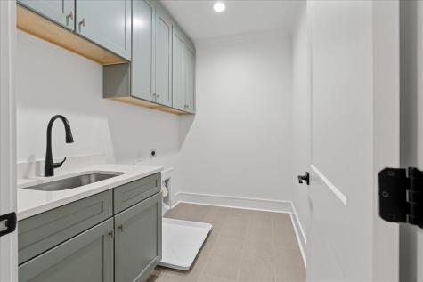1707 Hillmont Drive Nashville TN 37215