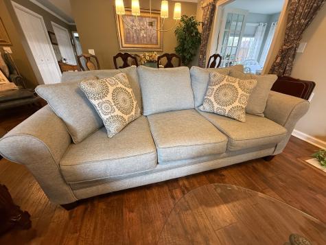 1311 Crofton Park Court Columbia TN 38401