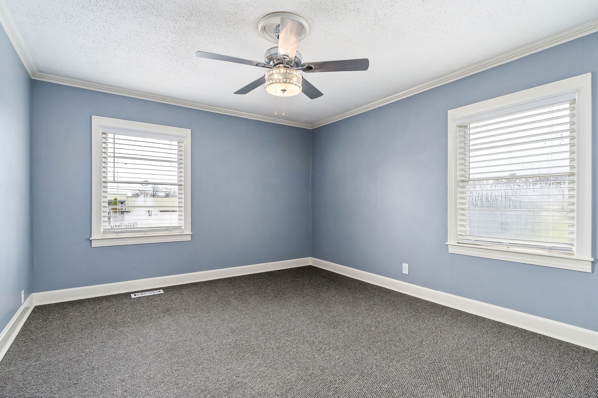 805 N Chancery Street Mcminnville TN 37110