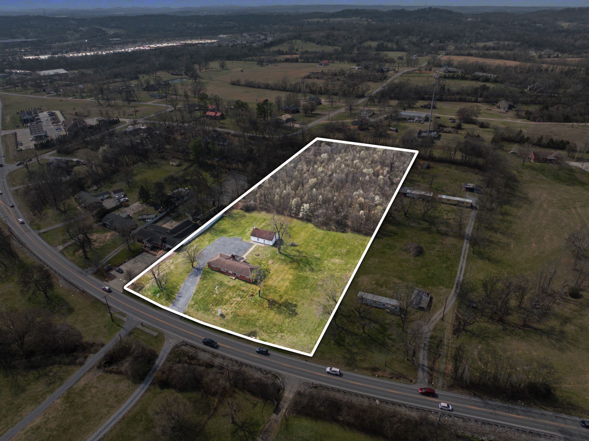 611 New Shackle Island Road Hendersonville TN 37075
