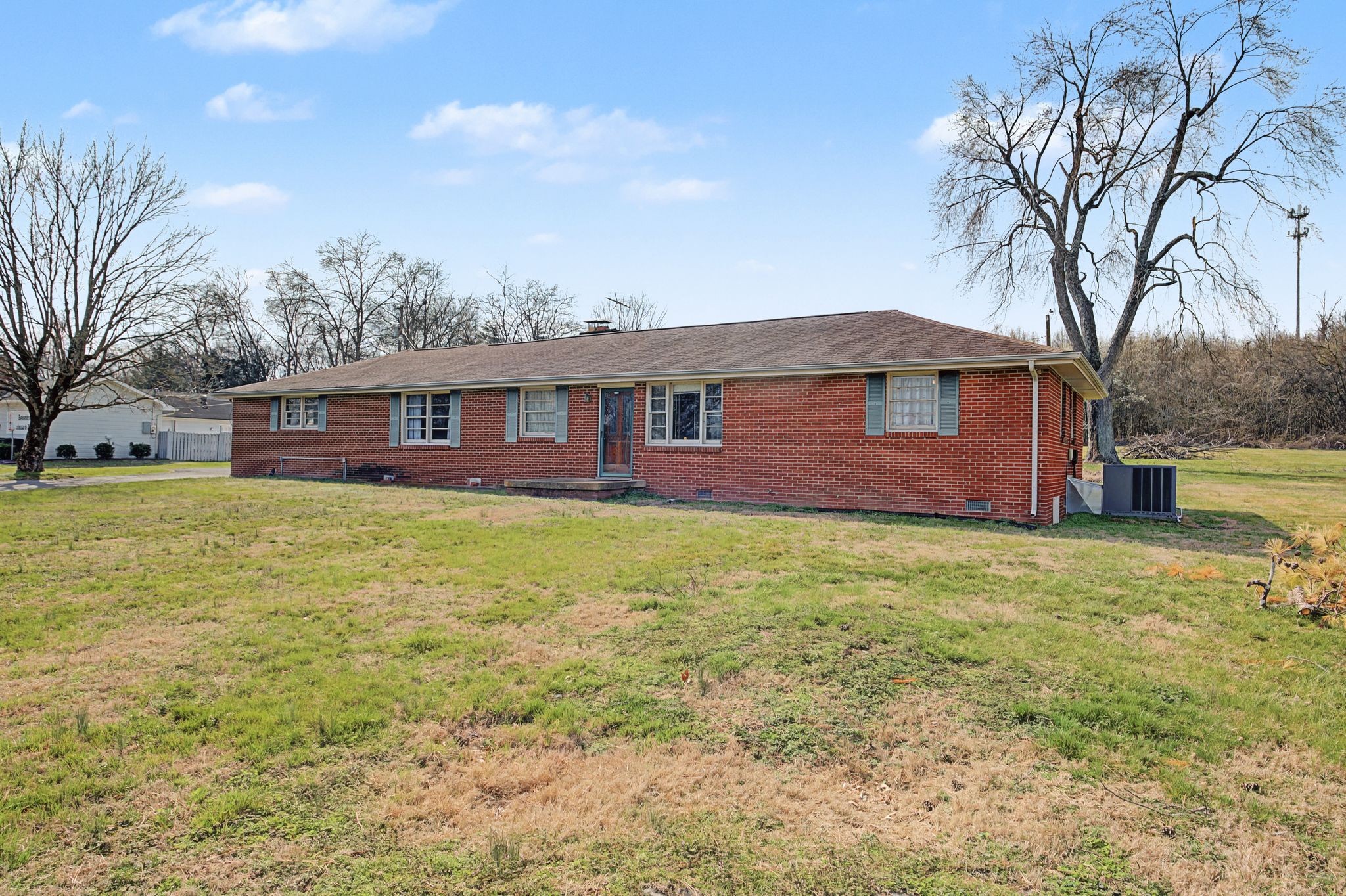 611 New Shackle Island Road Hendersonville TN 37075