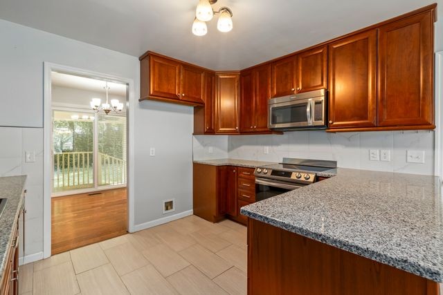 2017 Windsor Drive Columbia TN 38401