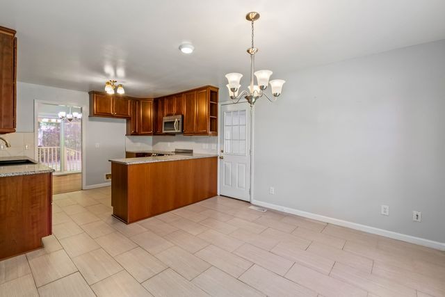 2017 Windsor Drive Columbia TN 38401