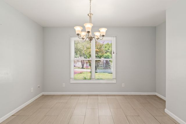 2017 Windsor Drive Columbia TN 38401
