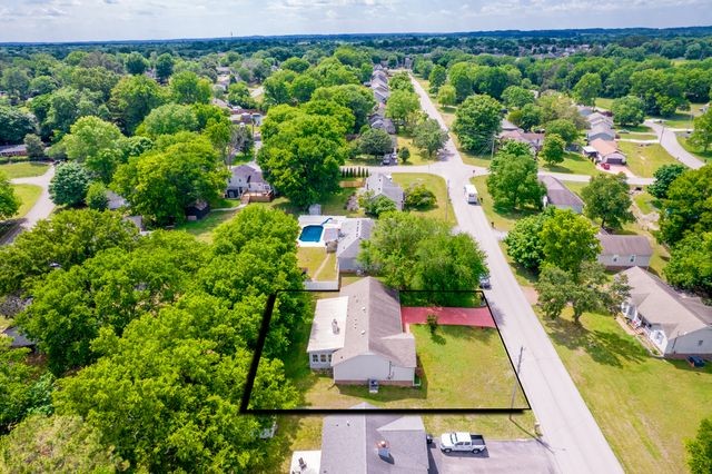 2017 Windsor Drive Columbia TN 38401