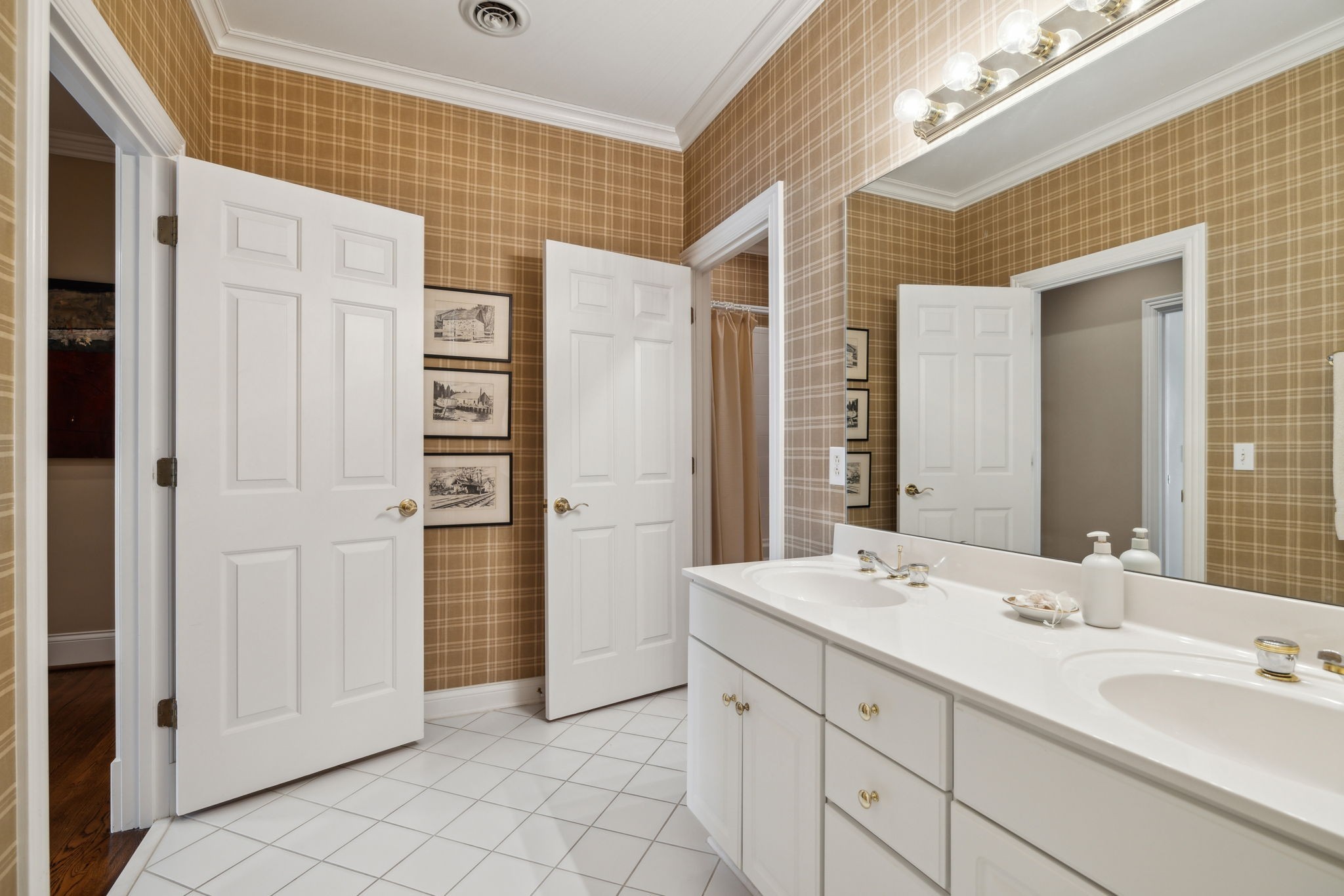 57 Annandale Nashville TN 37215