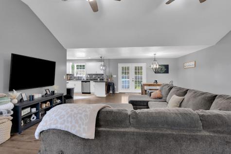 107 Hickory Drive Huntland TN 37345