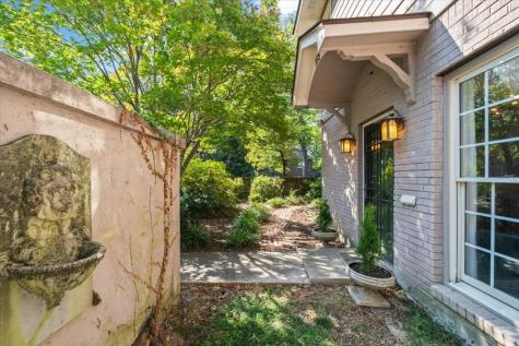 105 N Cox Street Memphis TN 38104