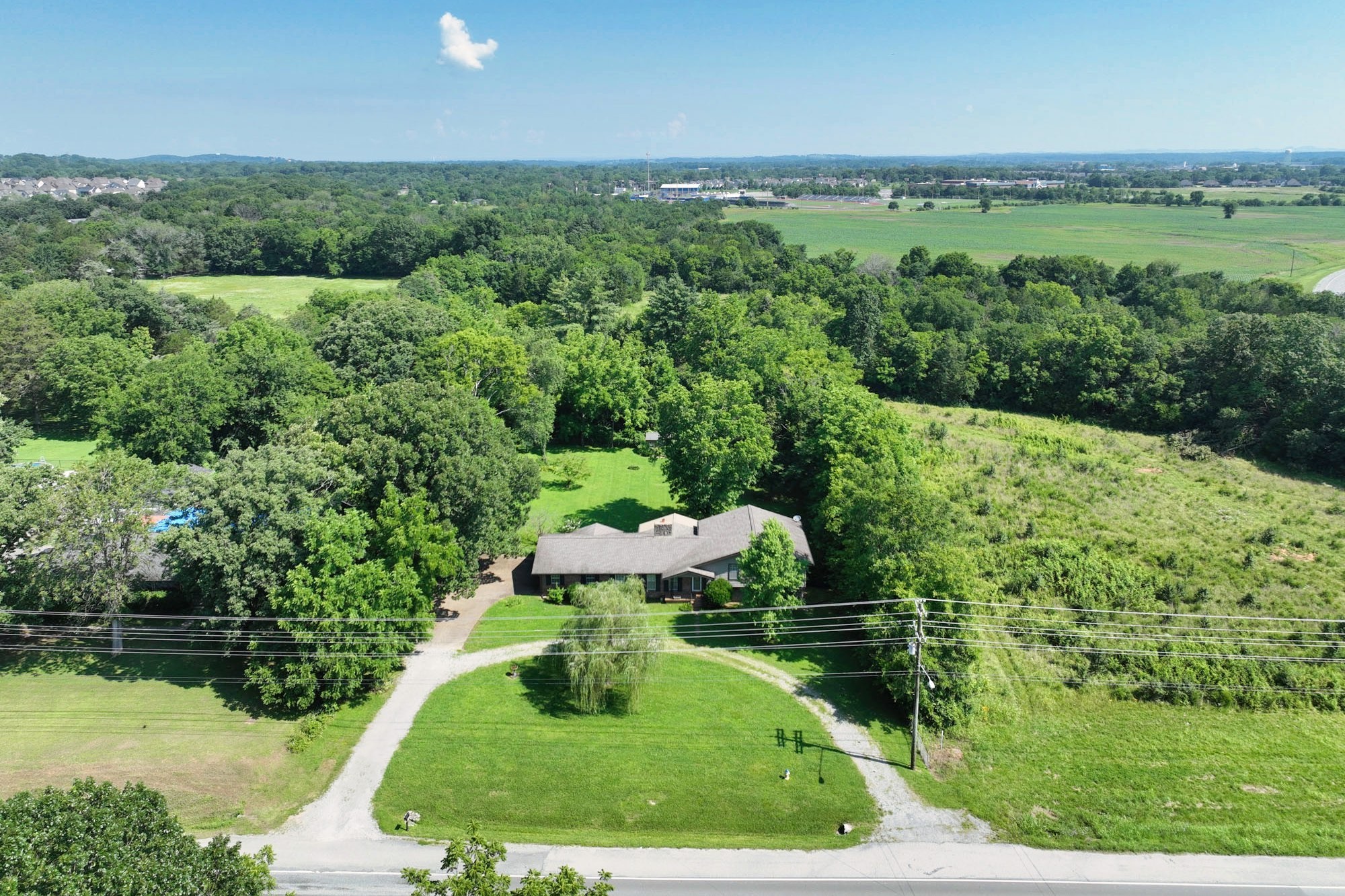 2085 Leeville Pike Lebanon TN 37090