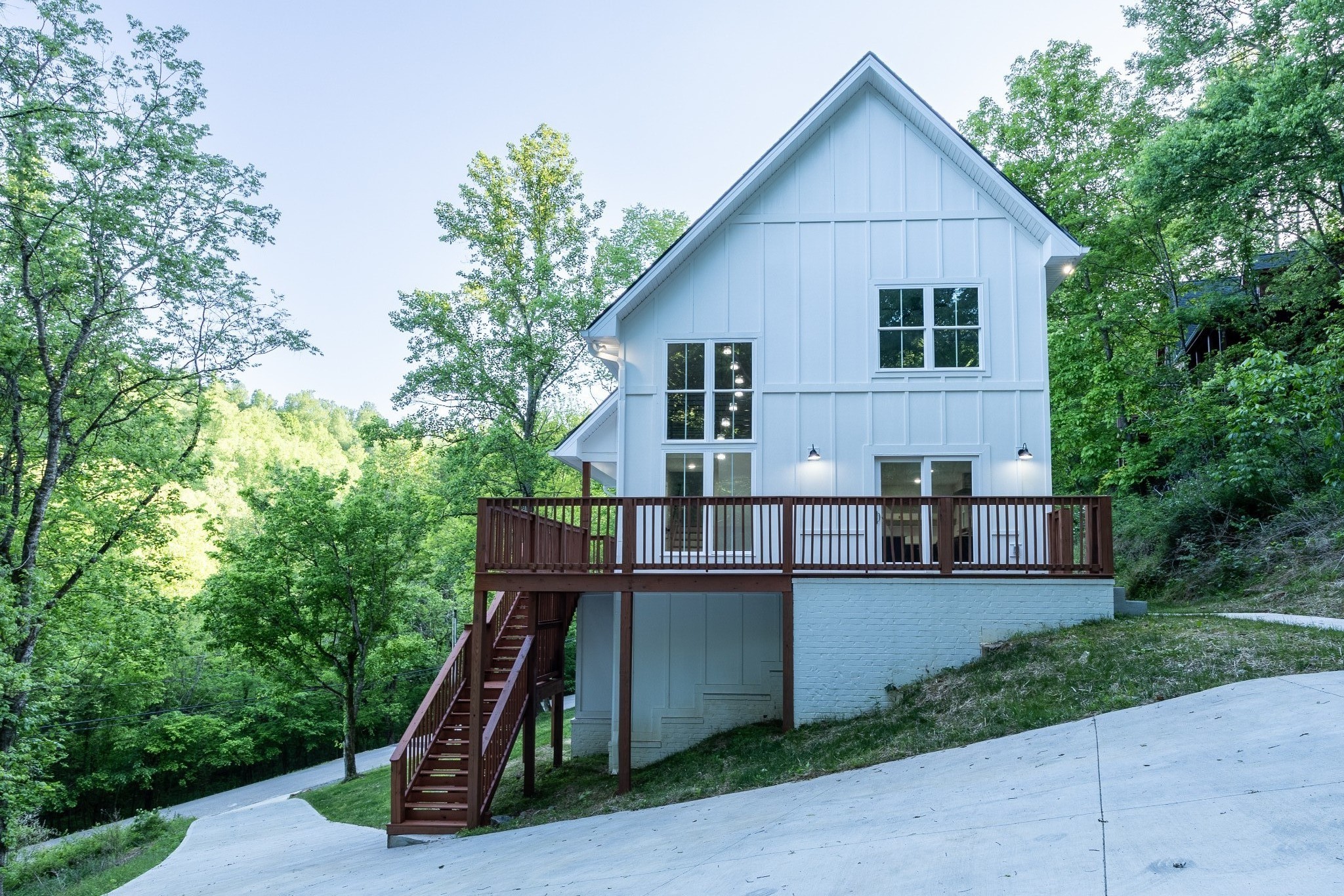 670 Harbor Drive Lancaster TN 38569