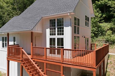 670 Harbor Drive Lancaster TN 38569