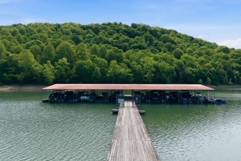 670 Harbor Drive Lancaster TN 38569