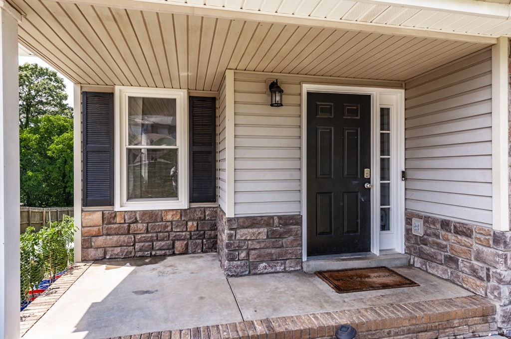 748 W Creek Drive Clarksville TN 37040