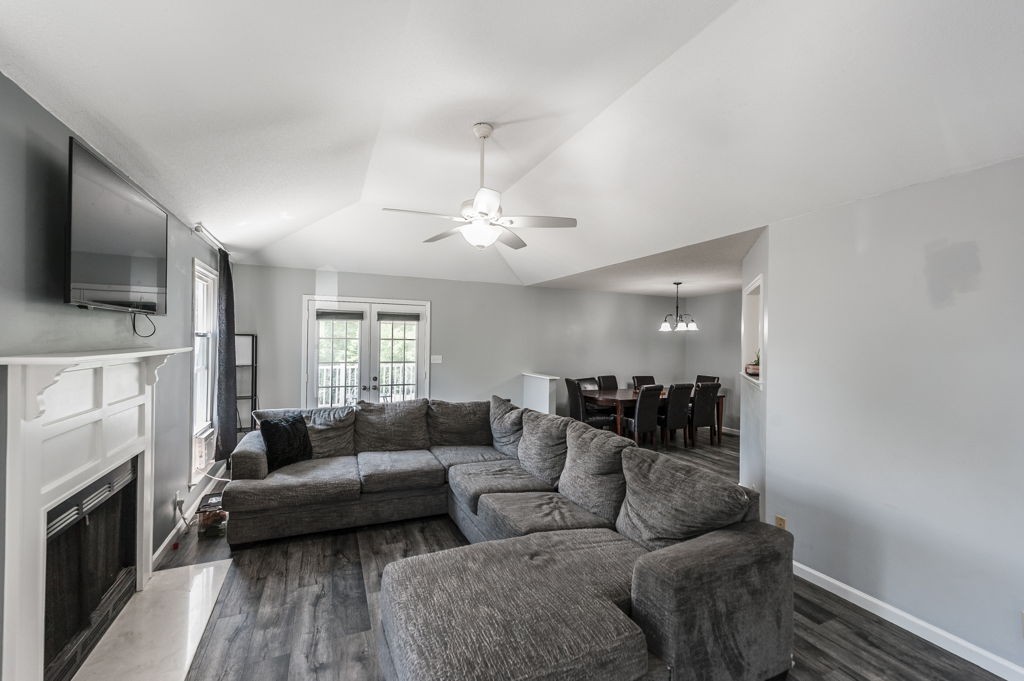 748 W Creek Drive Clarksville TN 37040