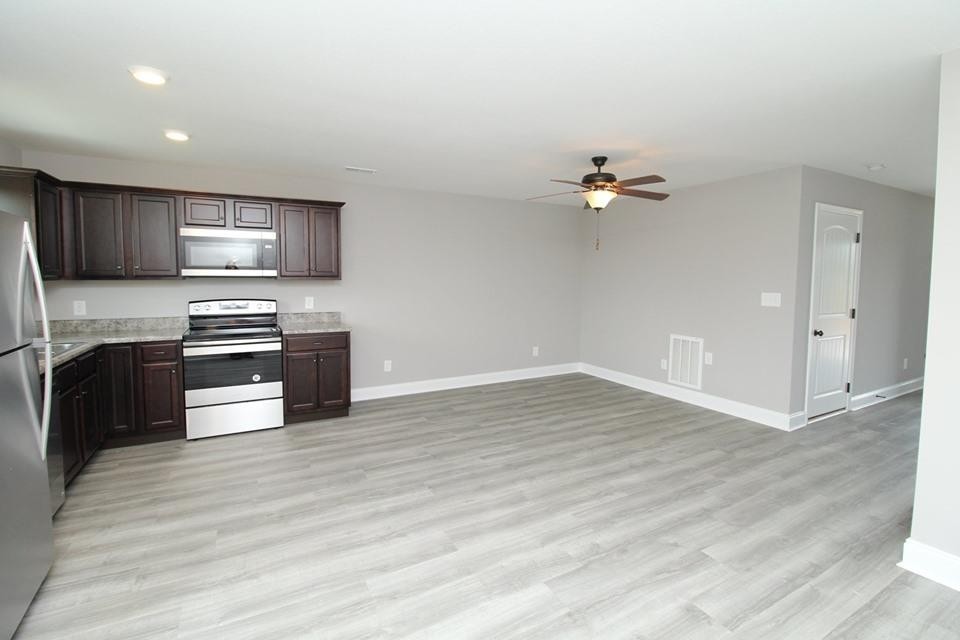 1724 Manning Dr Unit 2 Clarksville TN 37042
