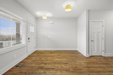 676b Annex Avenue Nashville TN 37209