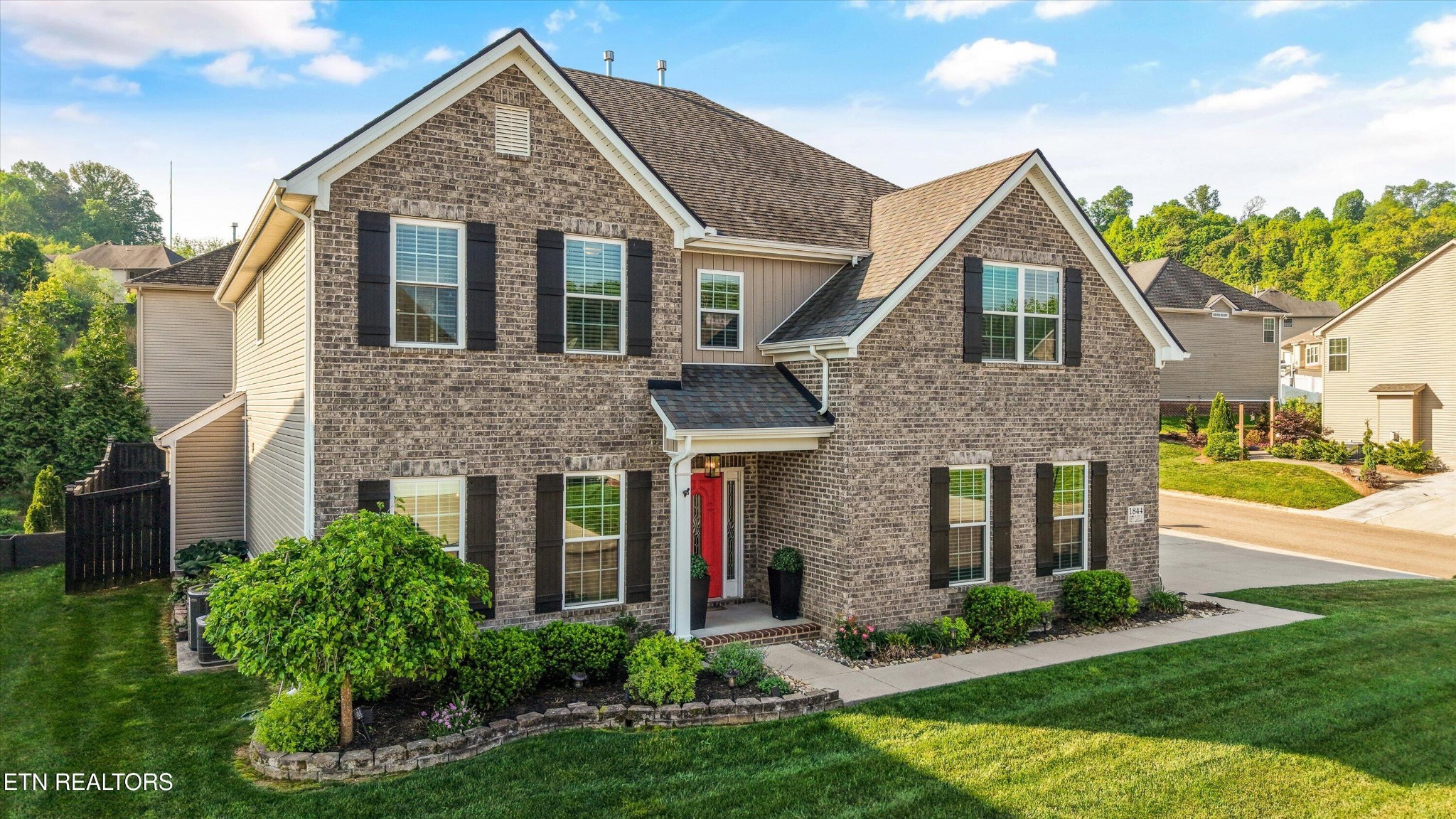 1844 Misty Cloud Lane Knoxville TN 37932