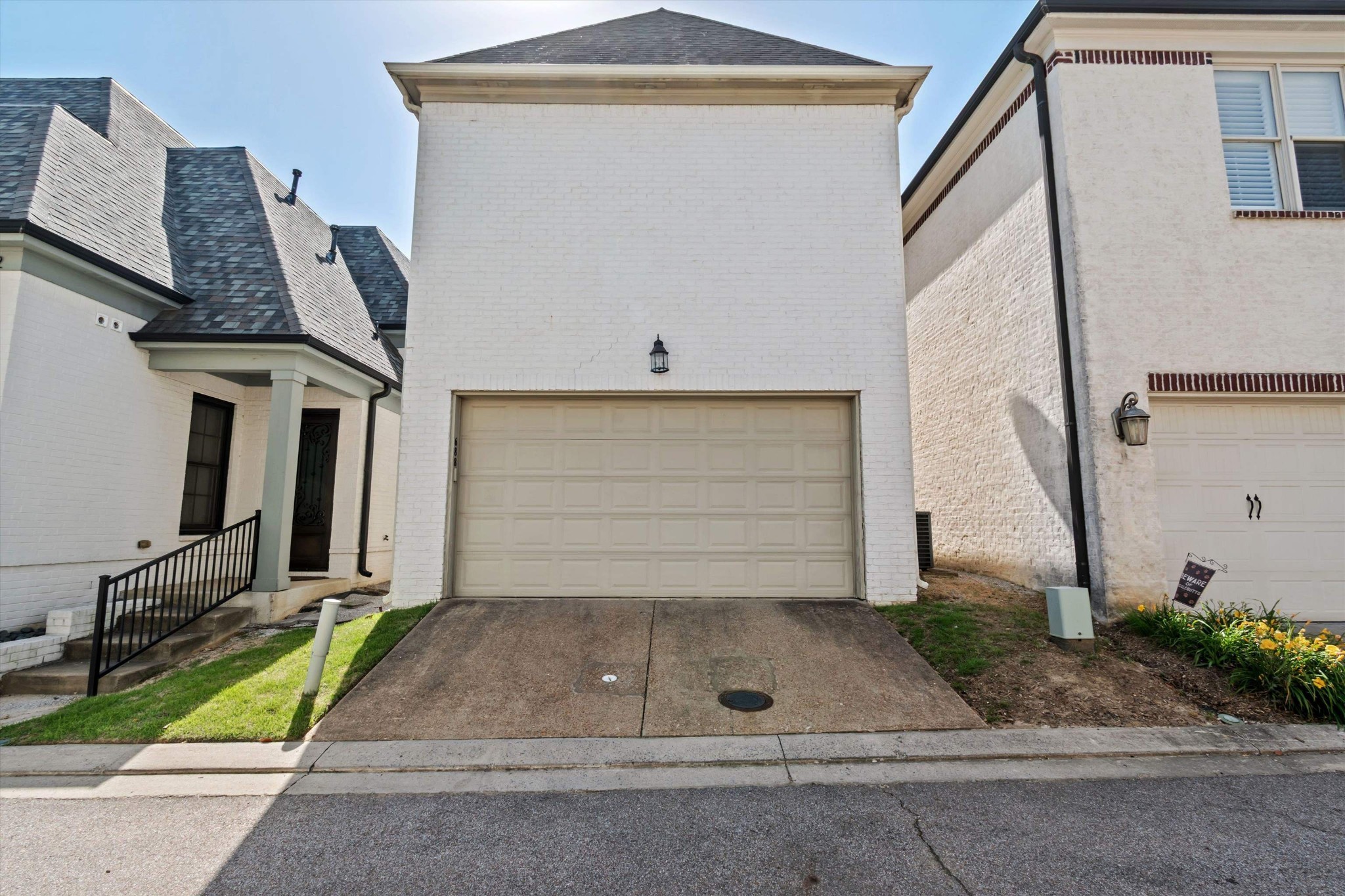 688 S Main Street Memphis TN 38103