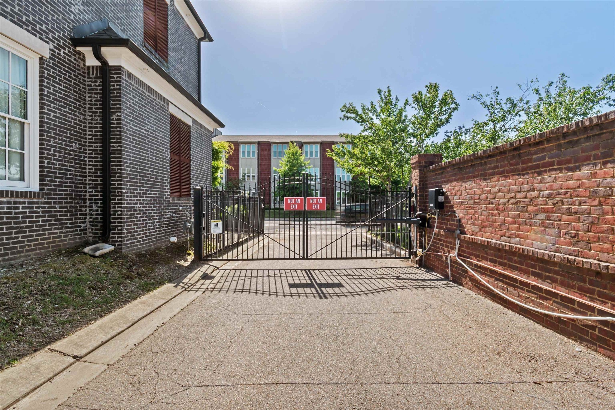 688 S Main Street Memphis TN 38103