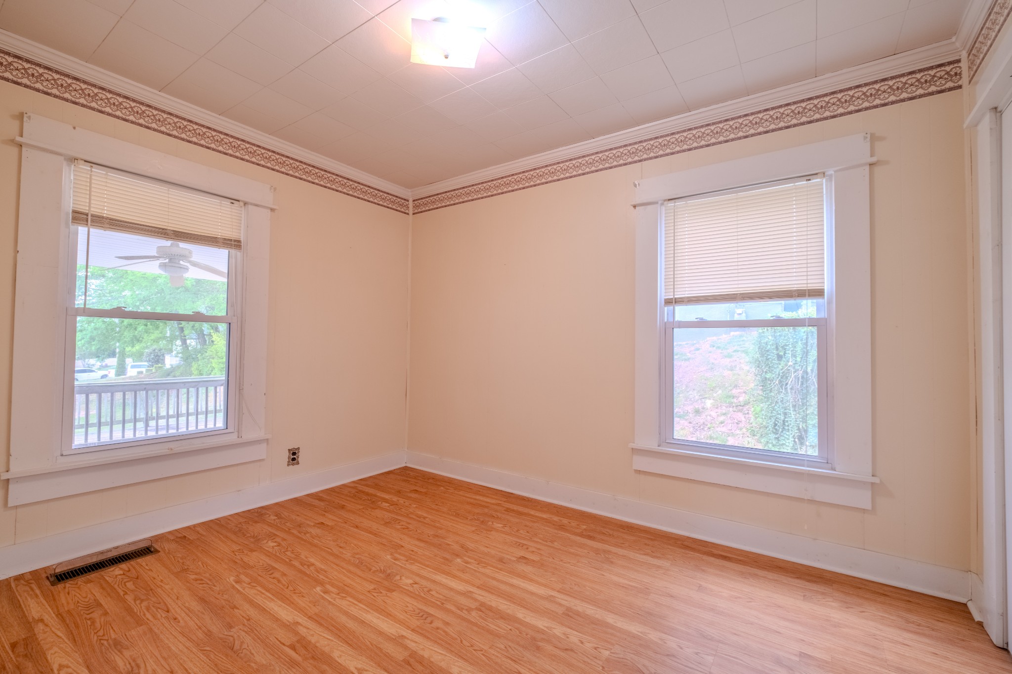 601 N Spring Street Mcminnville TN 37110