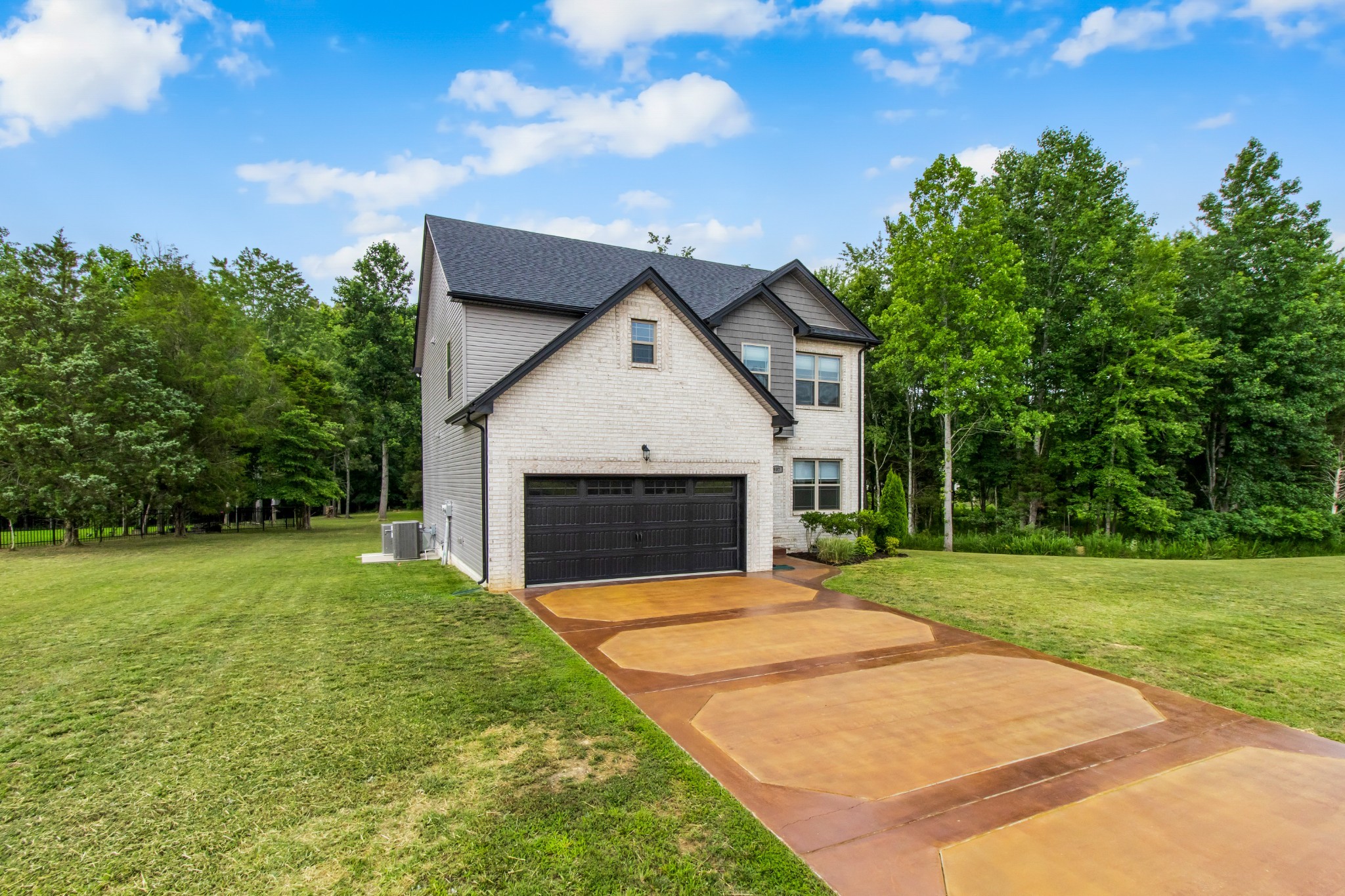807 Snapdragon Court Clarksville TN 37042