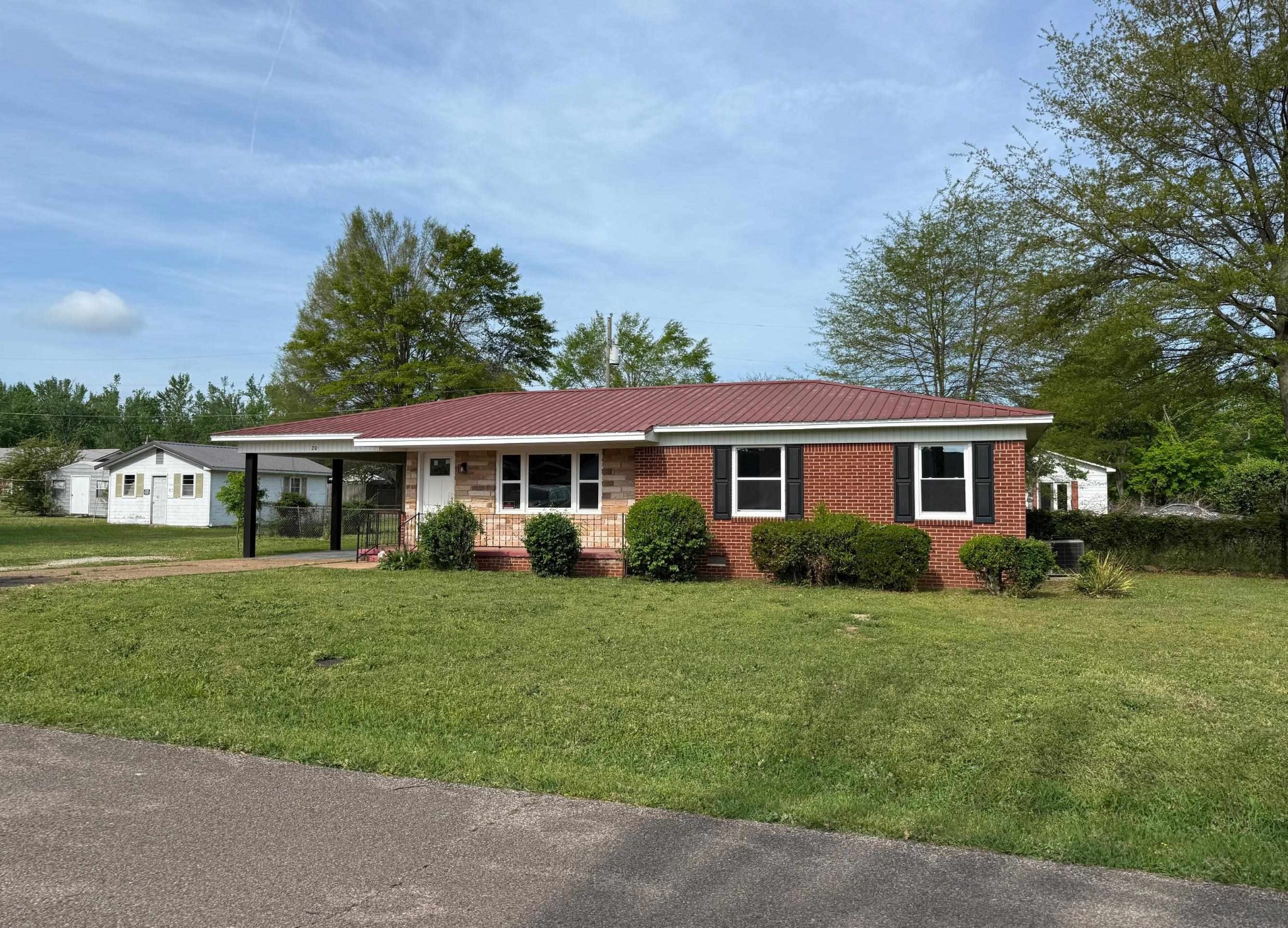 20 Daniel Street Savannah TN 38372
