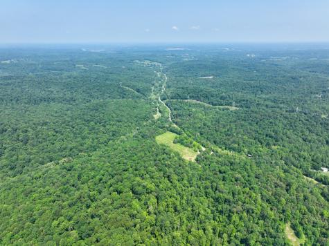 3830 Vernon Creek Cunningham TN 37052