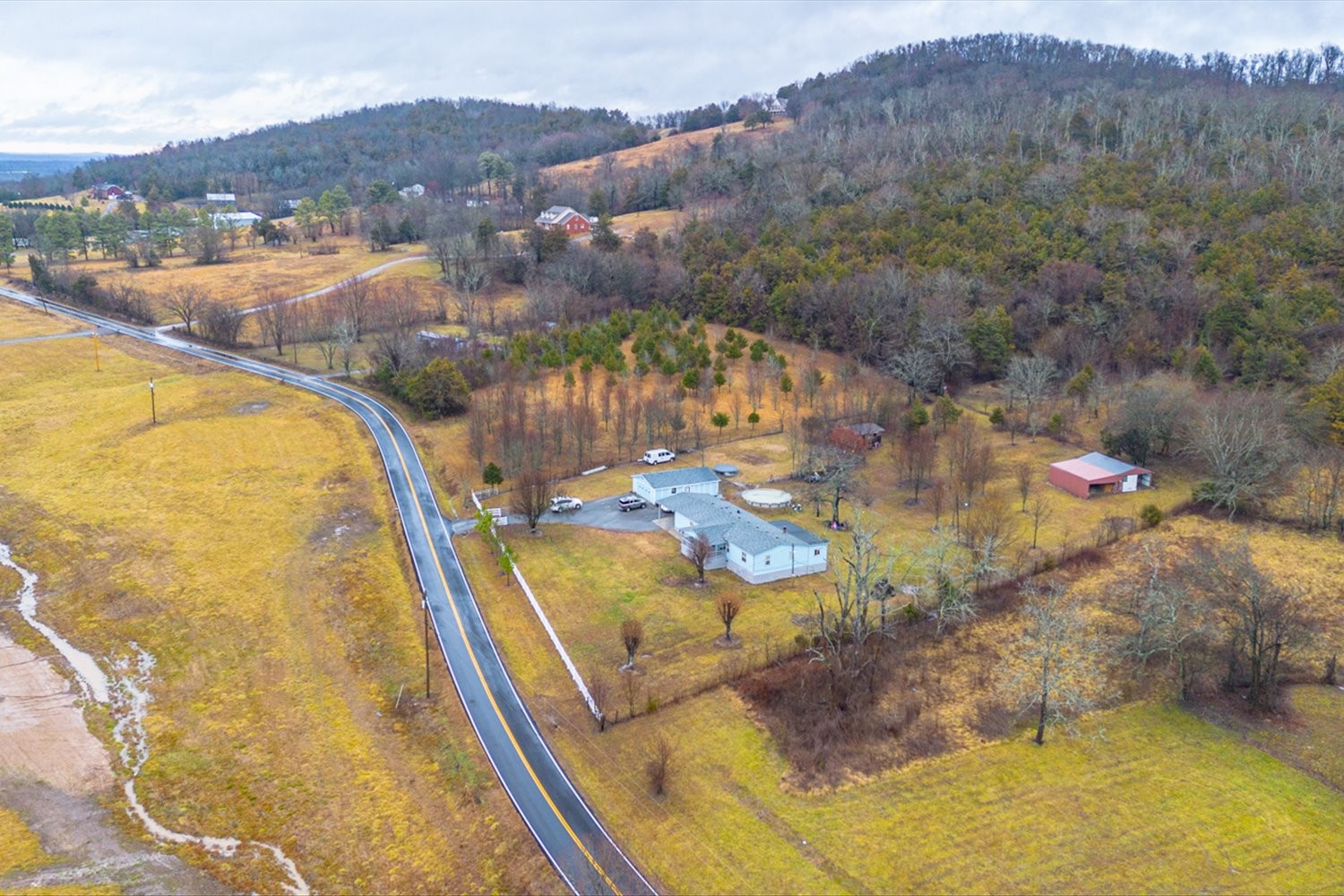 570 Coop Road Bell Buckle TN 37020