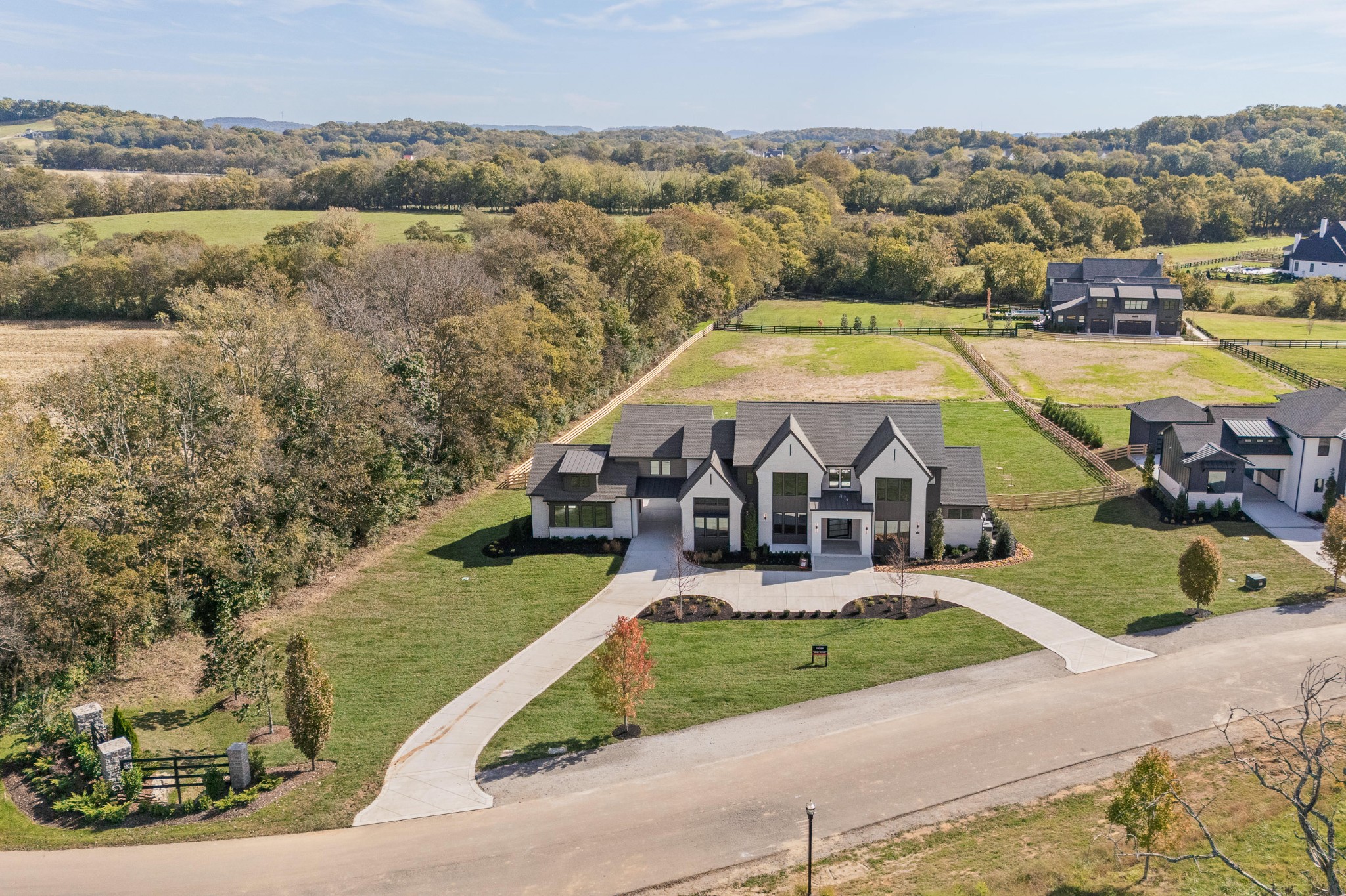 1760 Dean Road Thompsons Station TN 37179