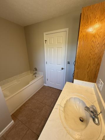 125 Claiborne Lane Hartsville TN 37074