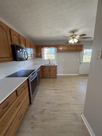 125 Claiborne Lane Hartsville TN 37074
