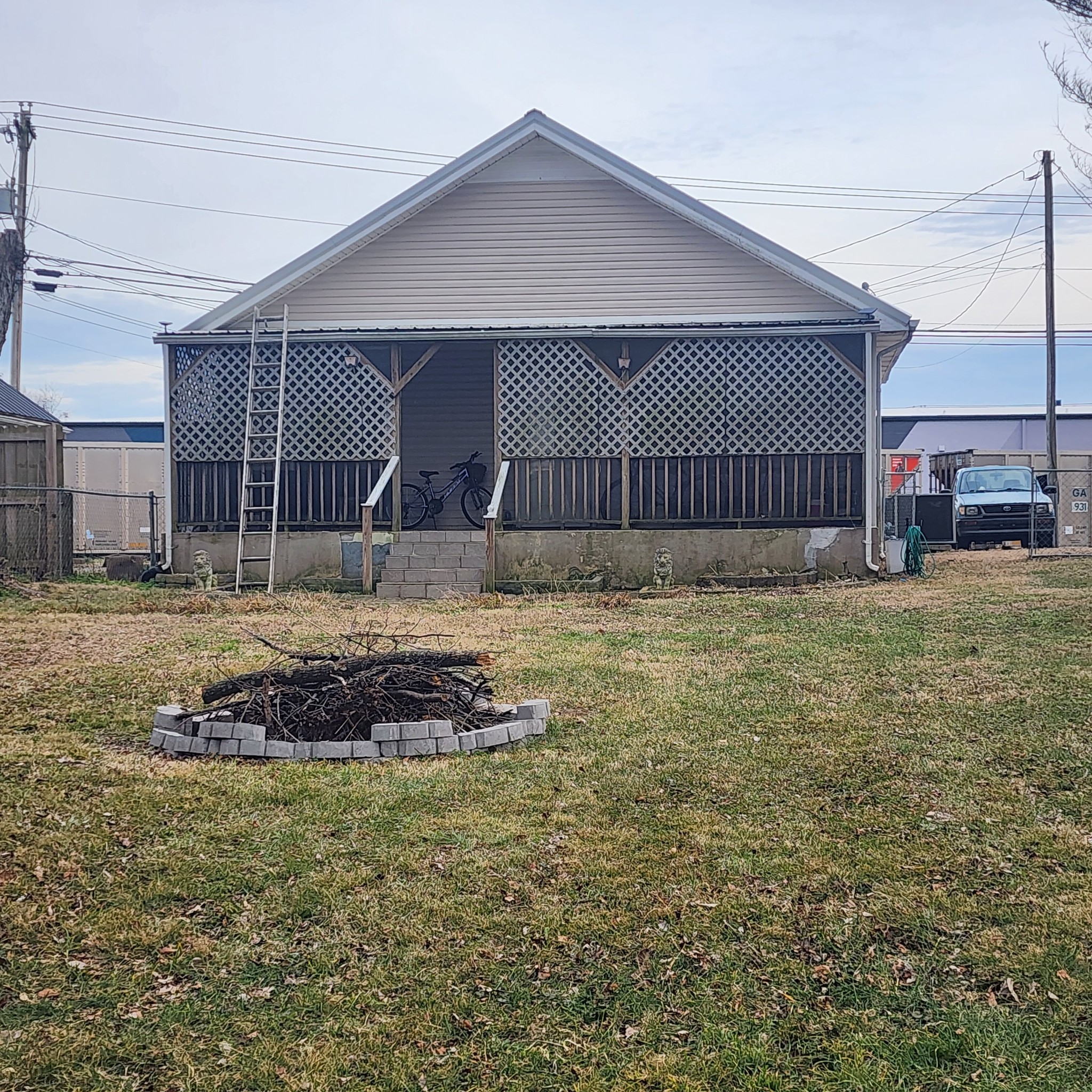 405 Sparta St, W Mcminnville TN 37110